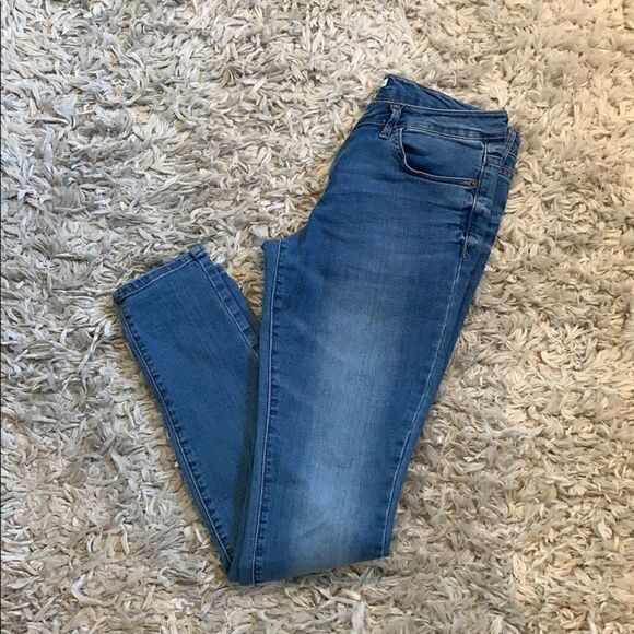 Forever 21 Medium wash stretch skinny Jean size 27 - Picture 5 of 5